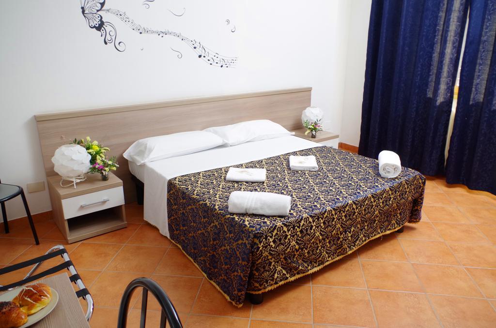 Hotel Centrale Milan Room photo