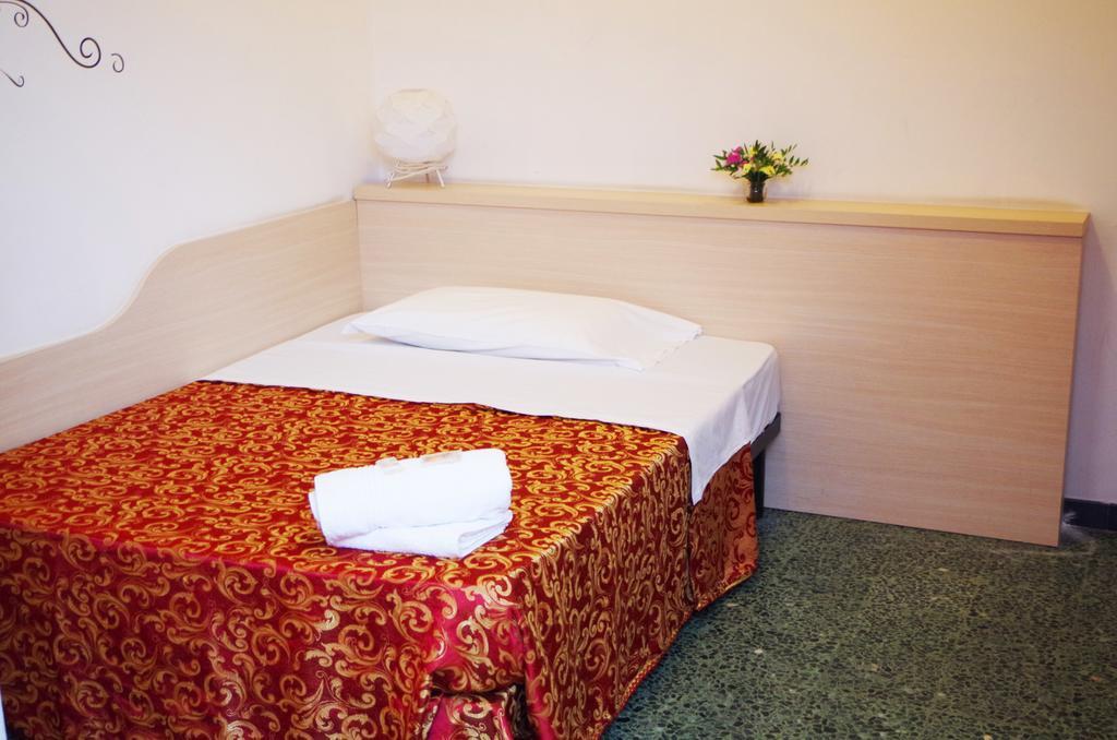 Hotel Centrale Milan Room photo