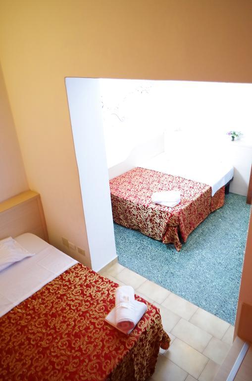 Hotel Centrale Milan Room photo